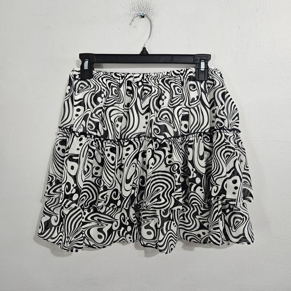Y2K Style Ruffle Black & White Layered Mini Skirt. Size Large - Picture 2 of 6